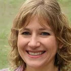 Author Image of Elise Mitchell